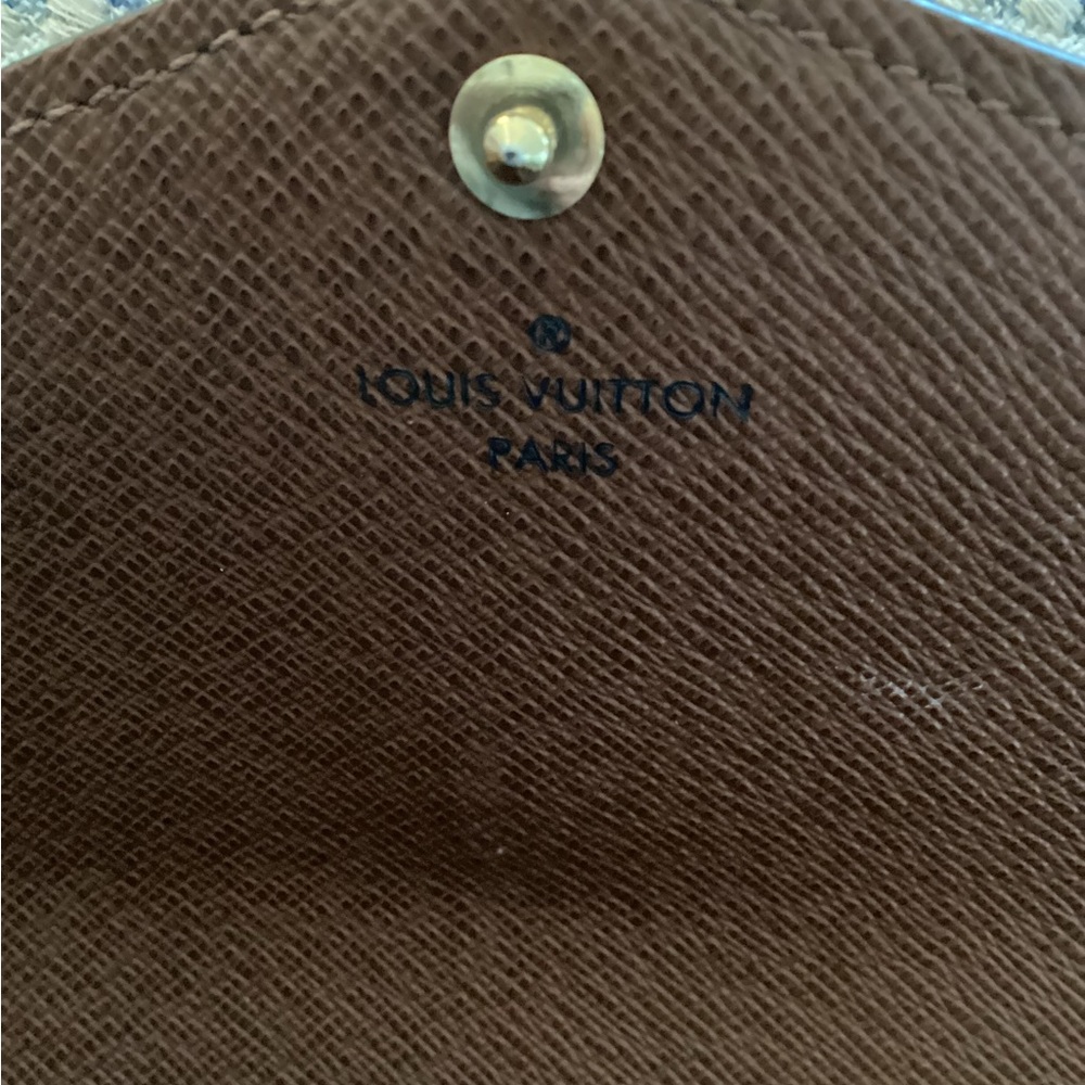 Louis Vuitton Sarah Wallet - Picture 16 of 16